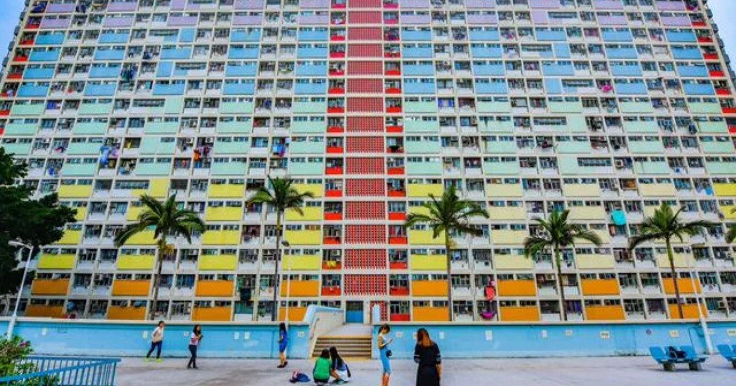 Adieu aux façades colorées de la cité de Choi Hung Estate, soirée Beaujolais nouveau le 16 novembre