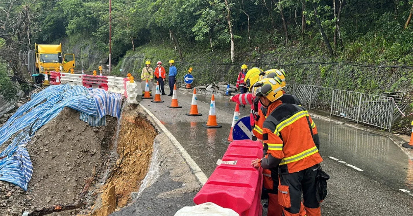 La route de Shek’O à nouveau fermée hier, vente d’uniformes d’occasion au LFI le 16 septembre