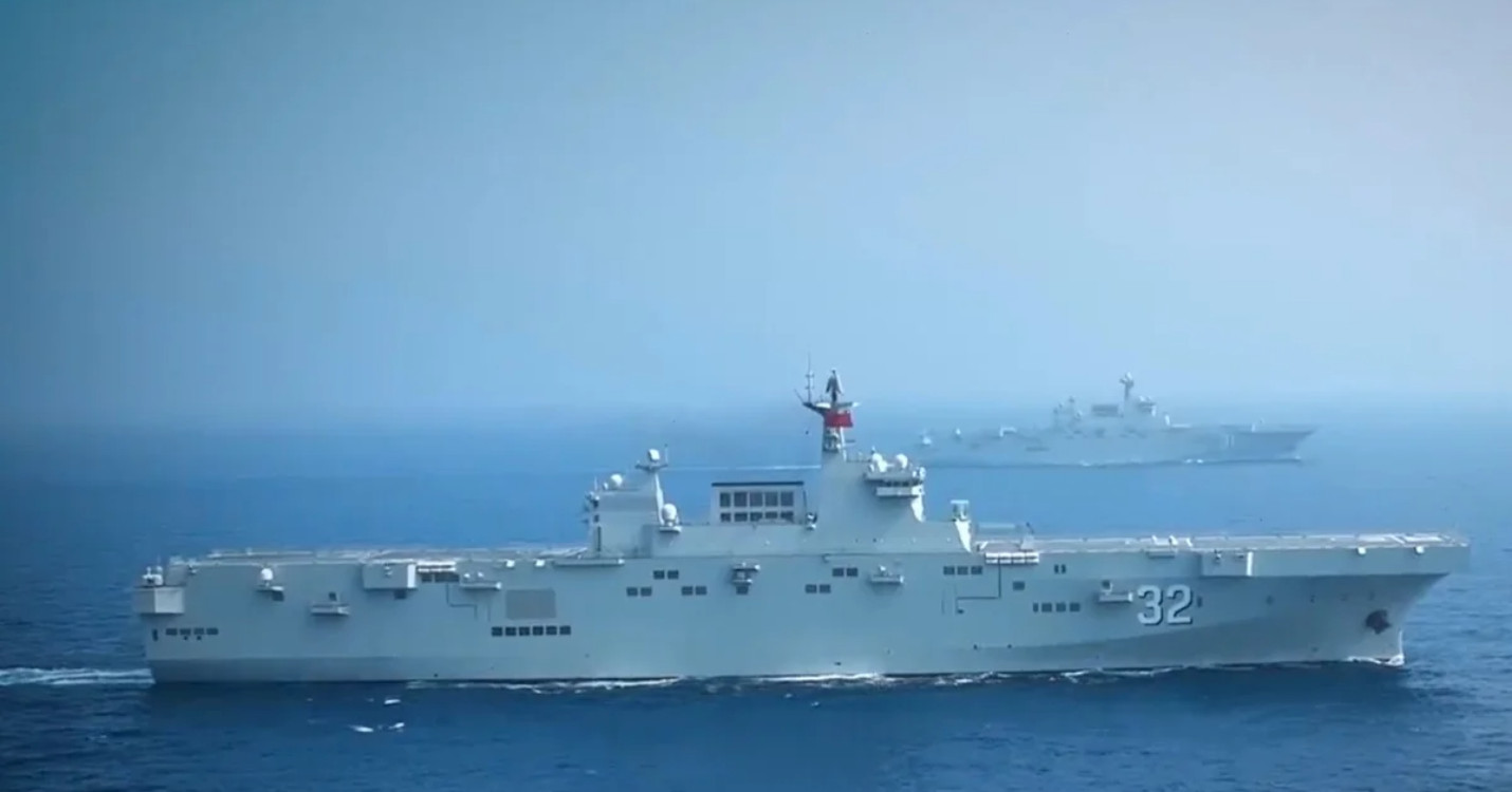 Visite de navires militaires à Hong Kong – Vente des couronnes de Noël de l’association Les Oursins